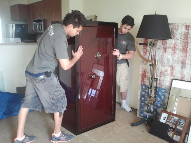 {800 Lbs Safe}