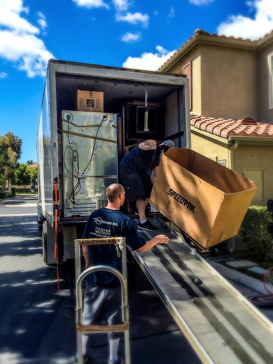 Movers at Work3