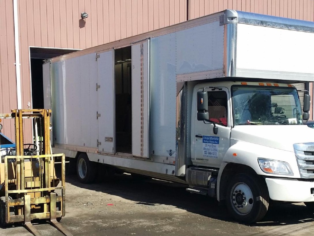 Straight truck unloading at the warehouse