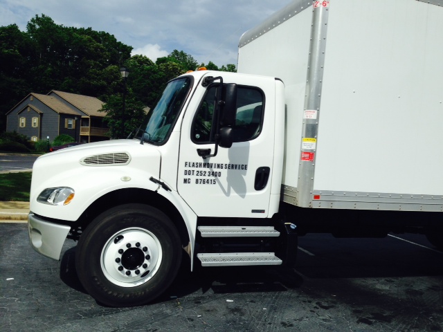 Flash Moving Truck with Lift Gate