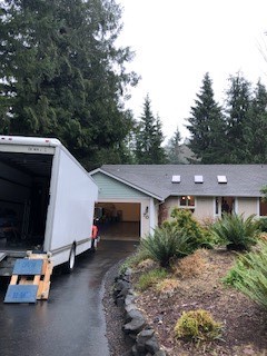 {Bens Moving Services-Truck}