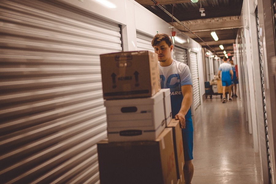 {Storage}