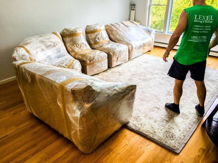 Professional-Wrapping-of-furniture