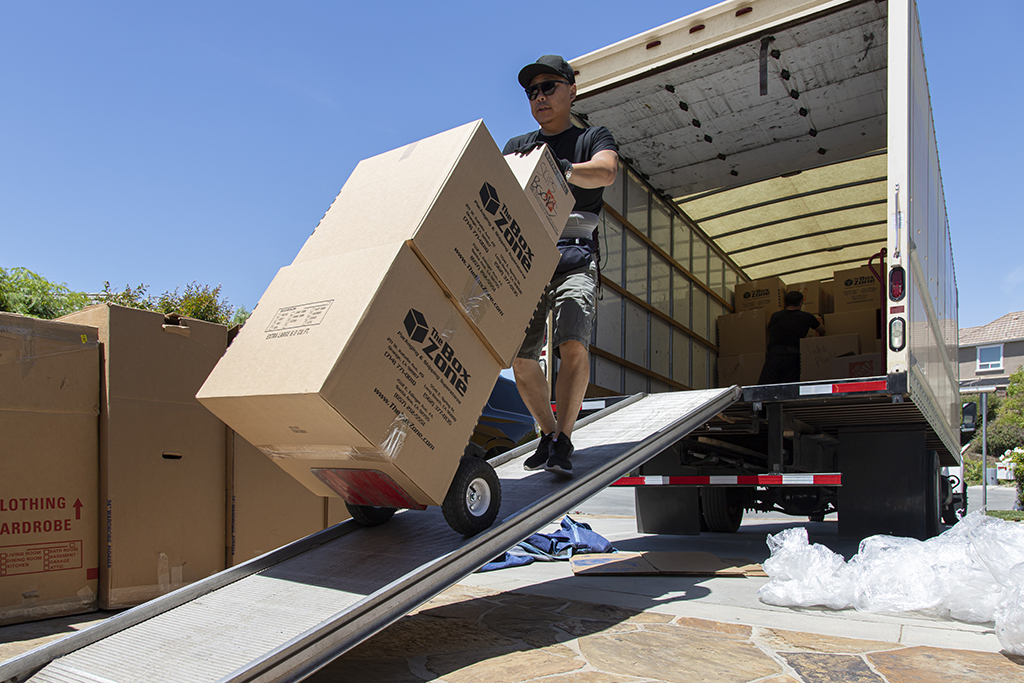 Residential Moving | Yorba Linda, CA