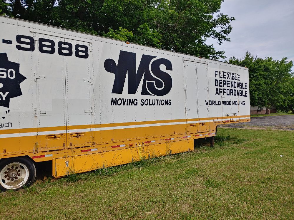 MS MOVING TRAILER