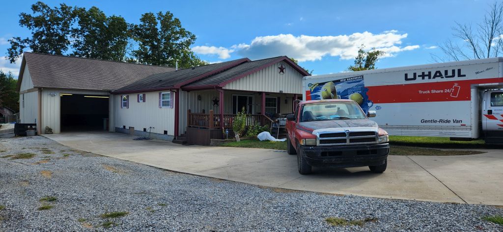 Moving Estate onto Mountain in Tazewell 10/03/2022