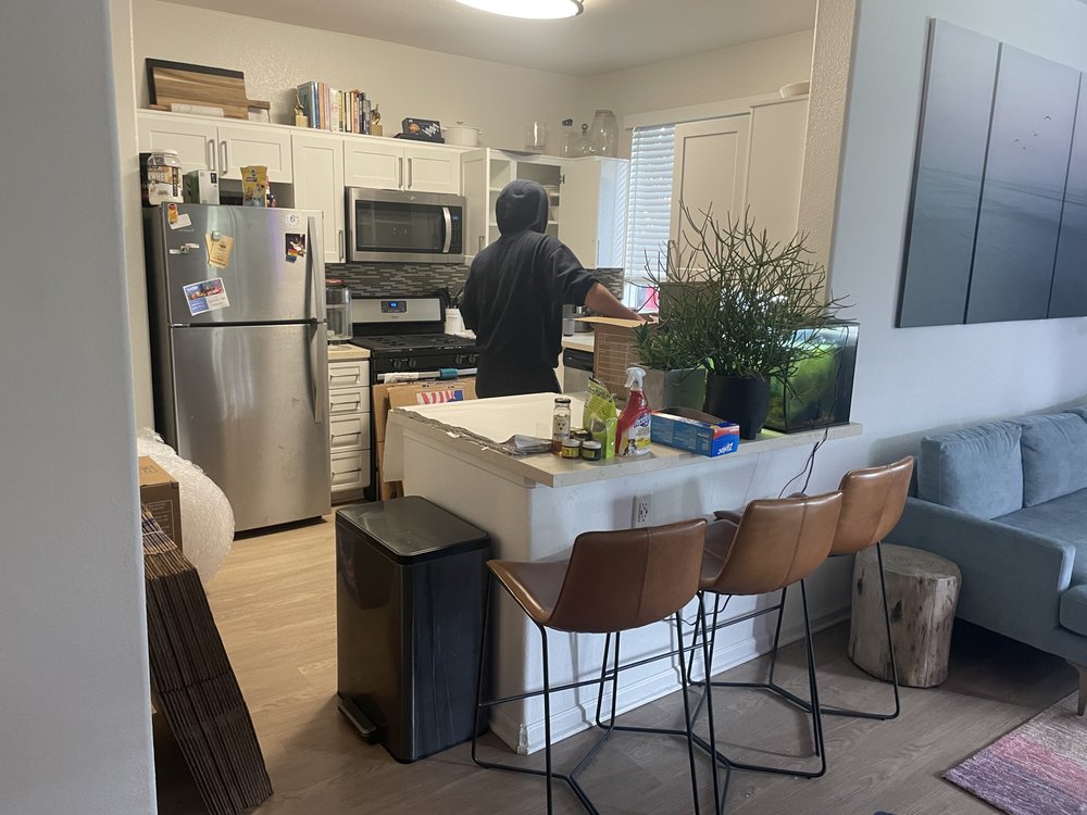 {Moving in process}