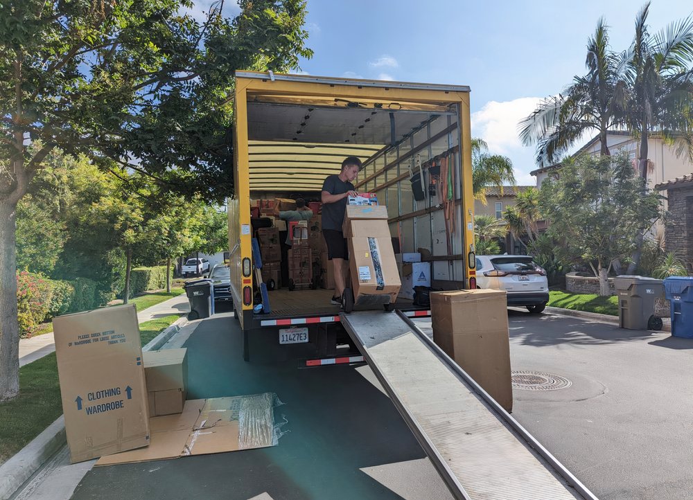 {Moving in process}