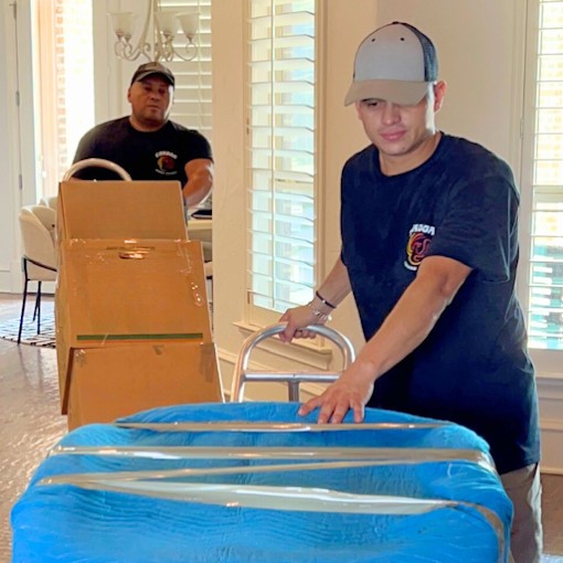 {Moving Crew}