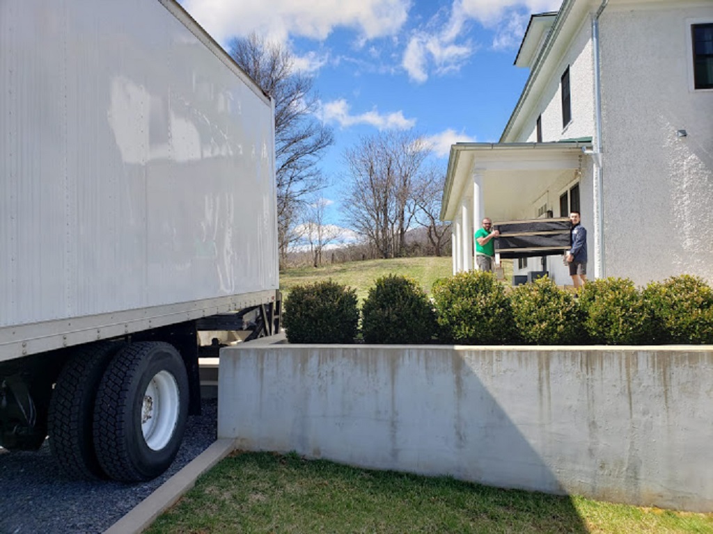 {Moving Truck}