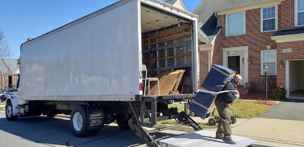 {Loaded Truck}