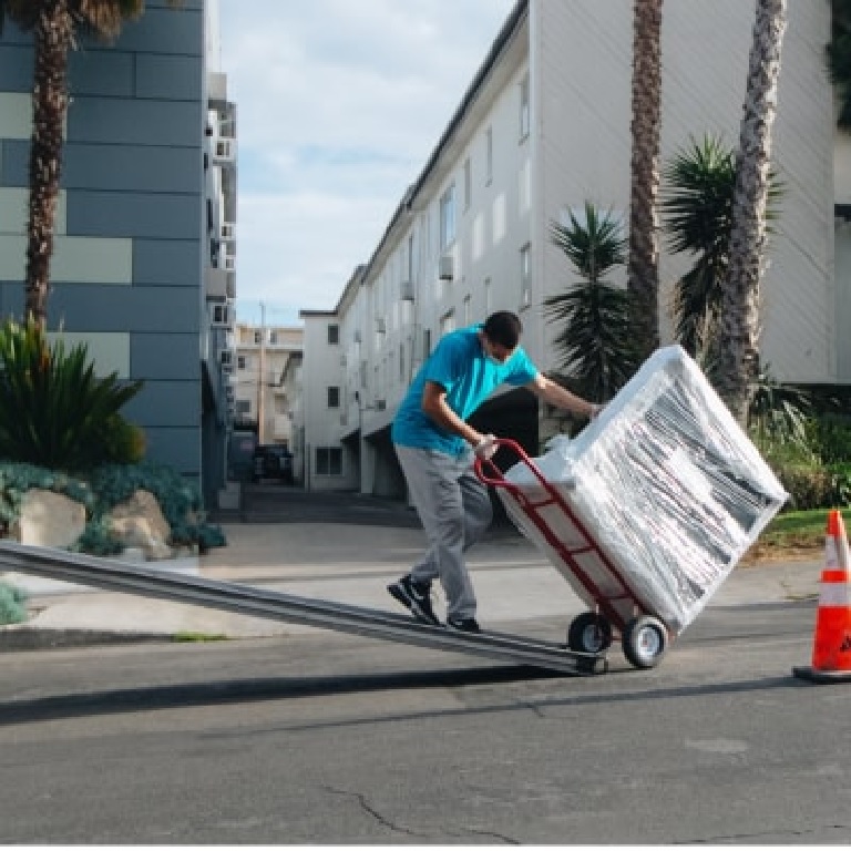 Simple Moving Inc