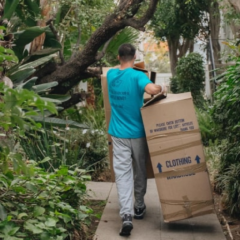 Simple Moving Inc