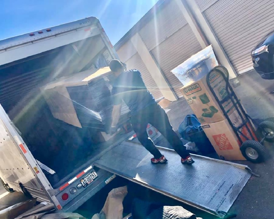 Meridian Moving 