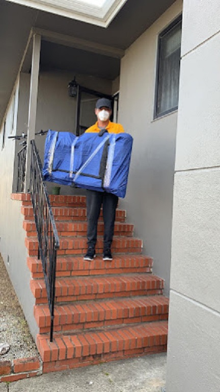 Moving Crew