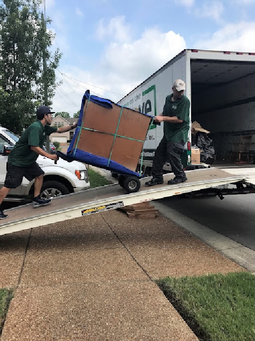 On the Move Moving and Storage