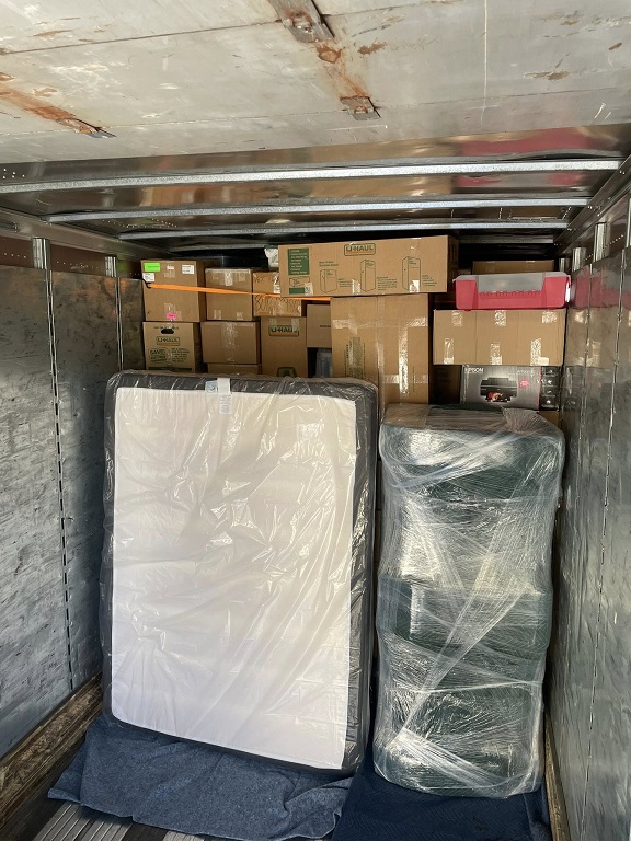 Truck with Item