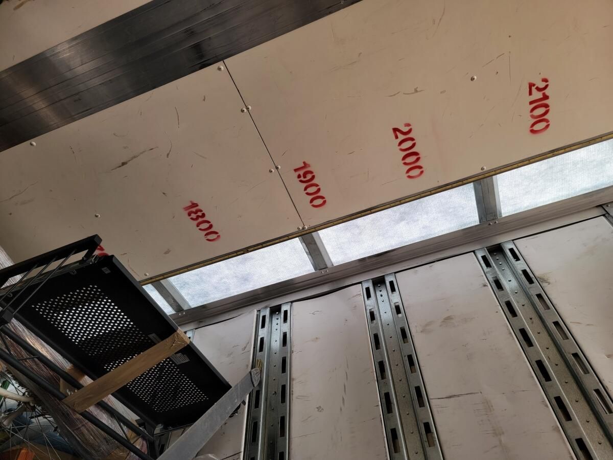 Accurate count of items by cubic feet