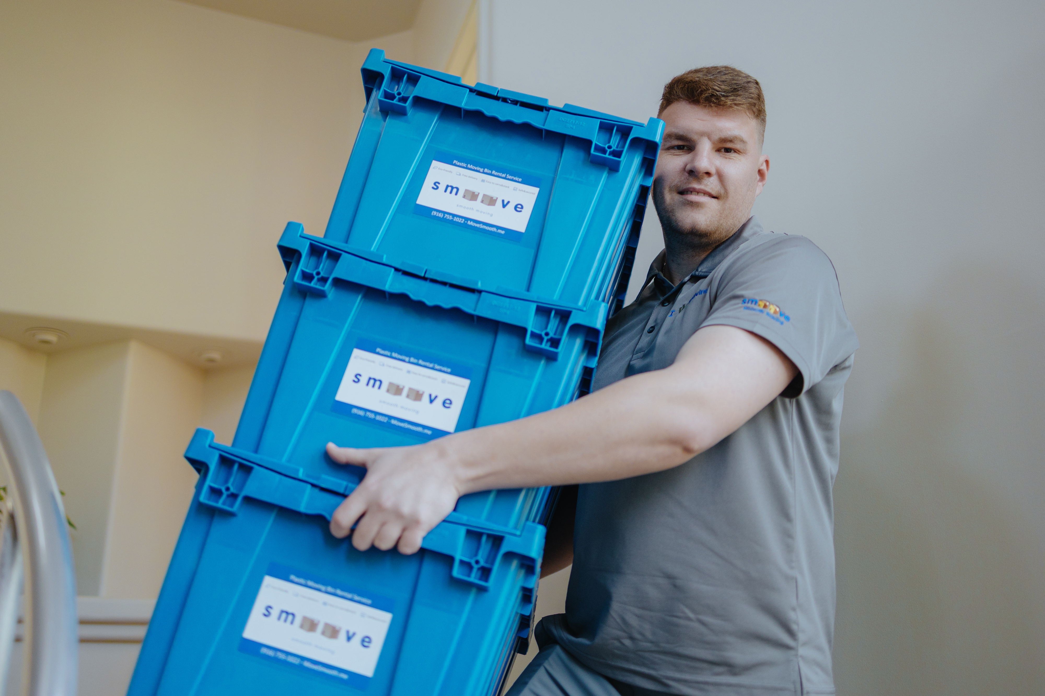 Plastic bins rental