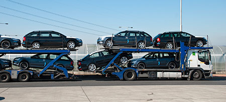 Using a Driveaway Auto Transport Service