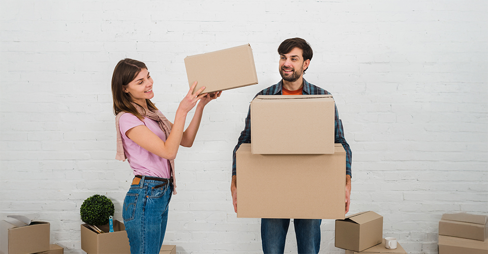 /hiring-professional-movers-versus-friends-best-option/