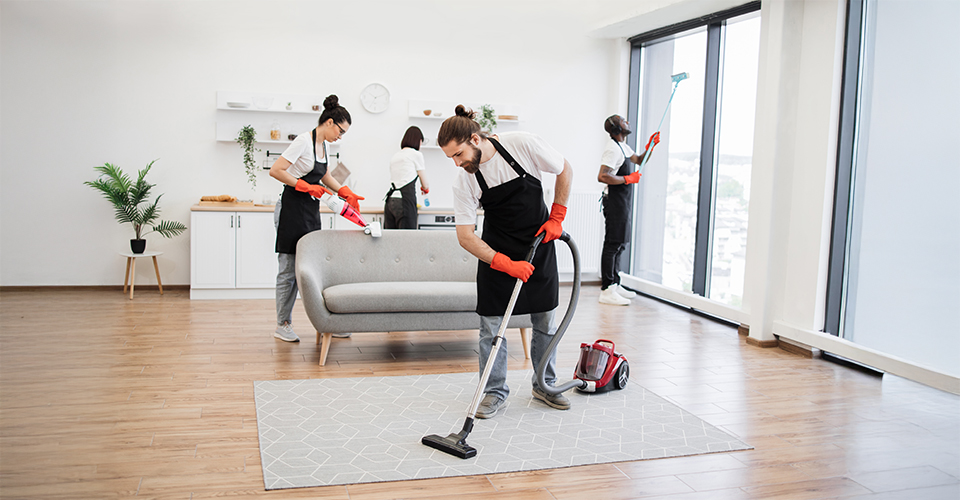 /tips-to-use-home-cleaning-services-while-you-move/