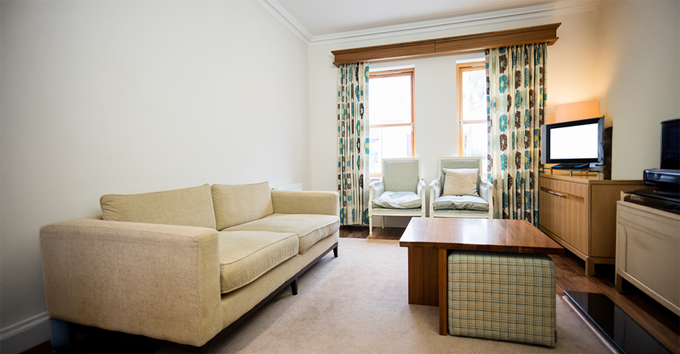 /rent-a-furniture-or-buy-it/