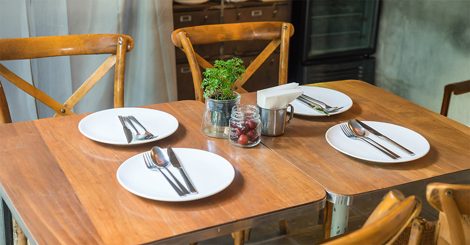 /how-much-does-a-dining-room-set-weigh/