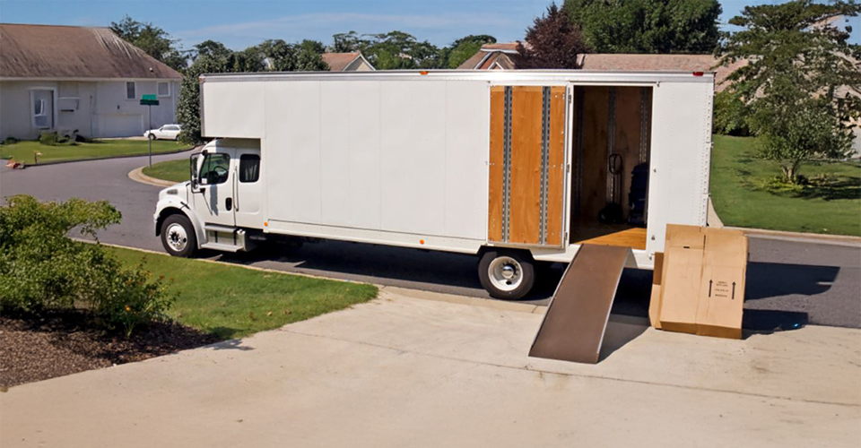 /how-to-save-space-when-packing-and-loading-a-moving-truck/