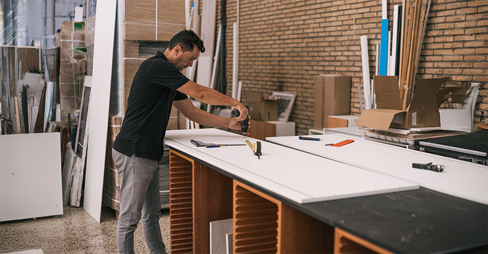 /custom-cabinetry-info-and-installation/