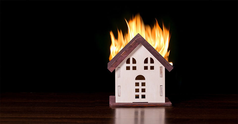 /how-to-deal-with-a-house-fire/