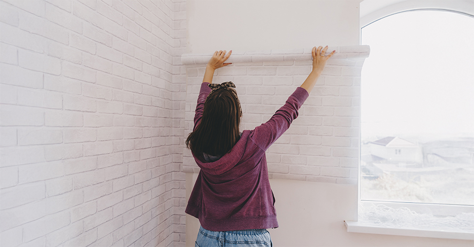 /hanging-wallpaper-in-your-home/