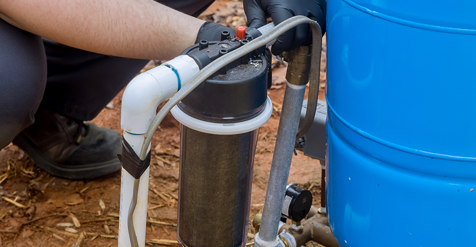 /guide-to-repairing-or-replacing-a-broken-sump-pump/