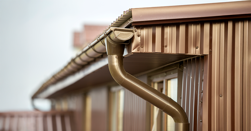 /tips-for-installing-copper-gutters/