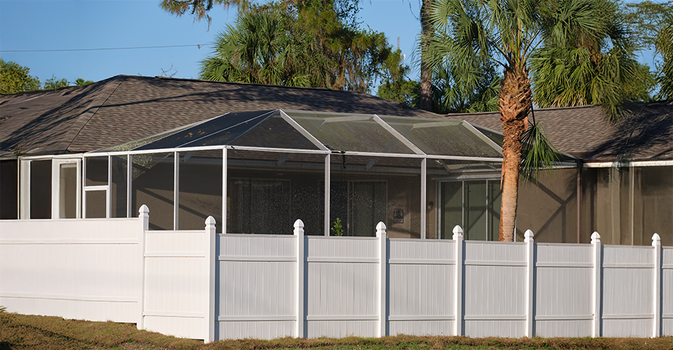 /how-to-install-a-vinyl-or-pvc-fence/