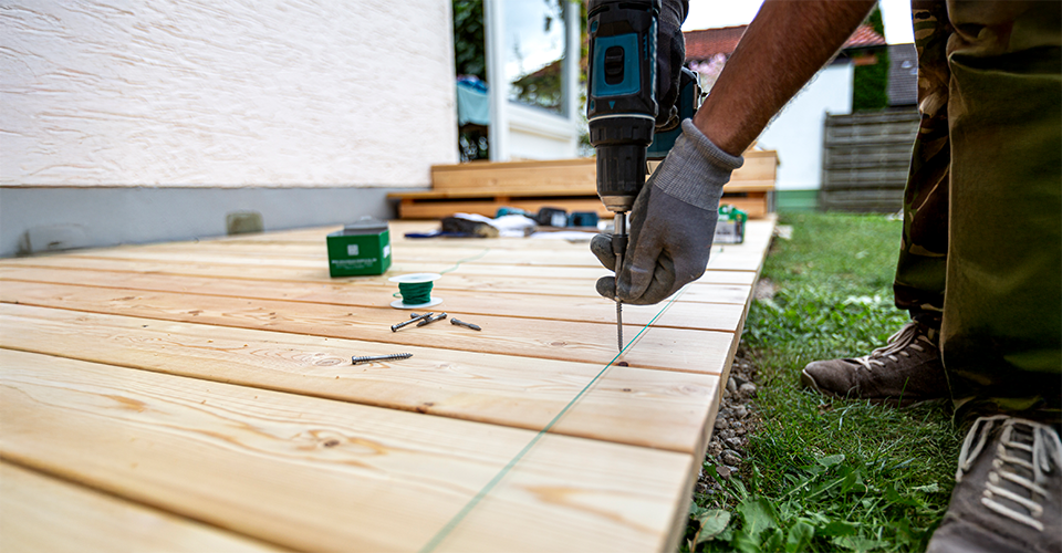 /repairing-deck-railings-and-steps/