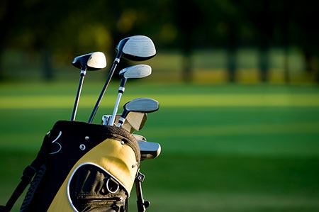 /how-to-pack-golf-clubs.html