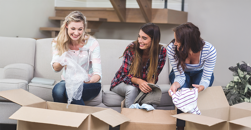 /how-to-organize-your-move-with-friends/